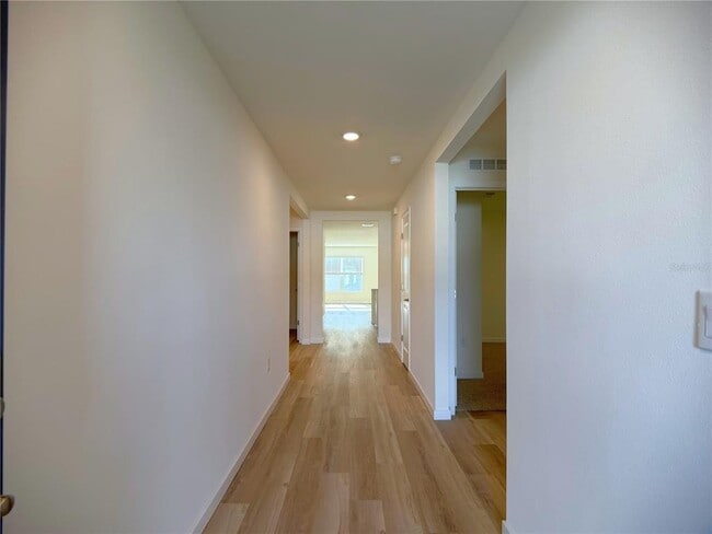Building Photo - 11331 SE 72nd Ct