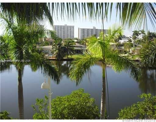 Building Photo - 16500 Collins Ave