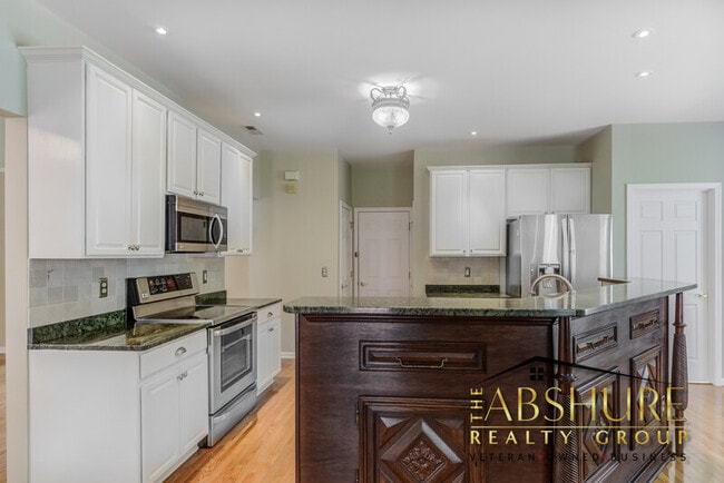 Building Photo - 9028 Stoney Run Dr