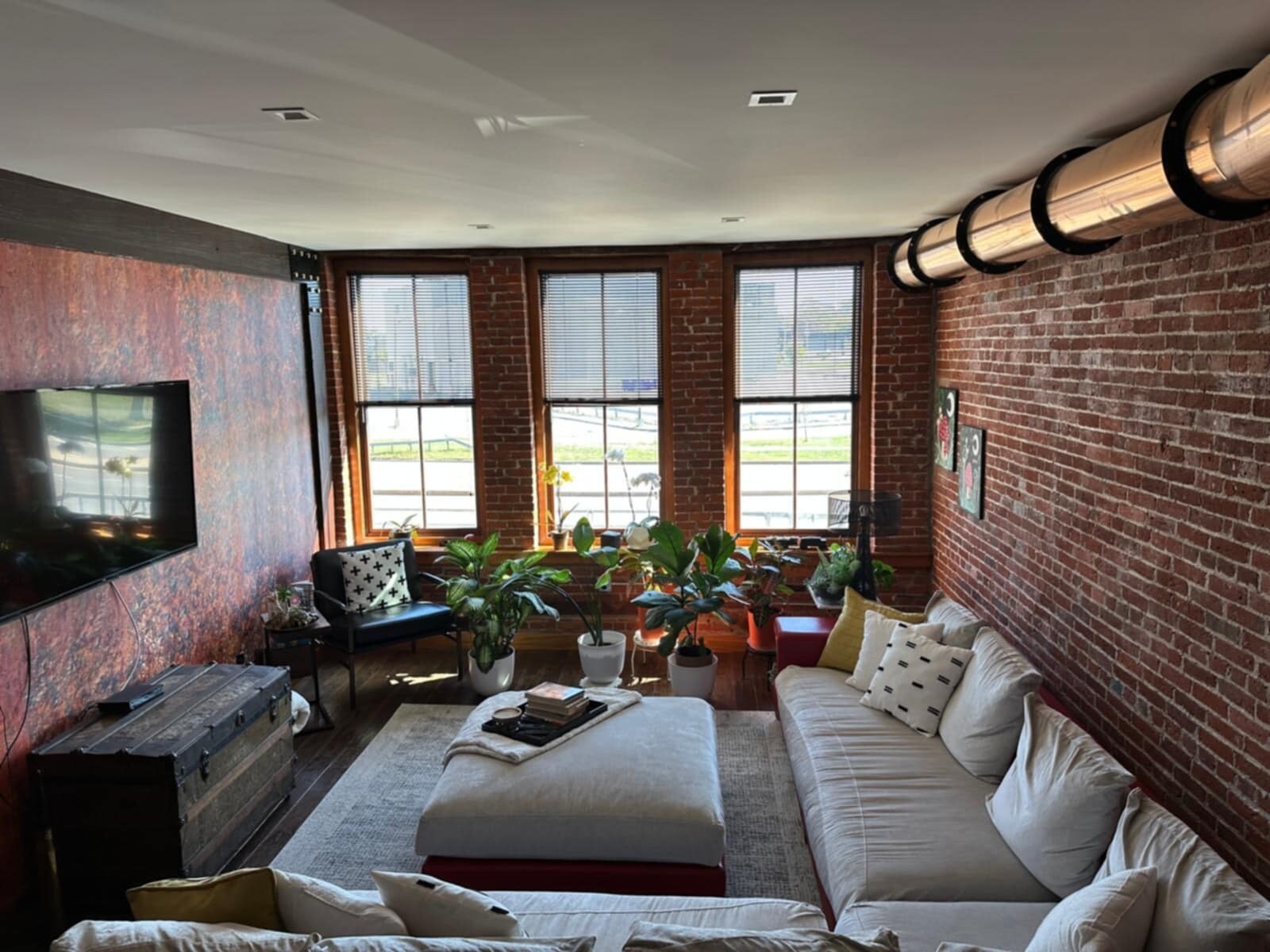 Building Photo - 98 Genesee St