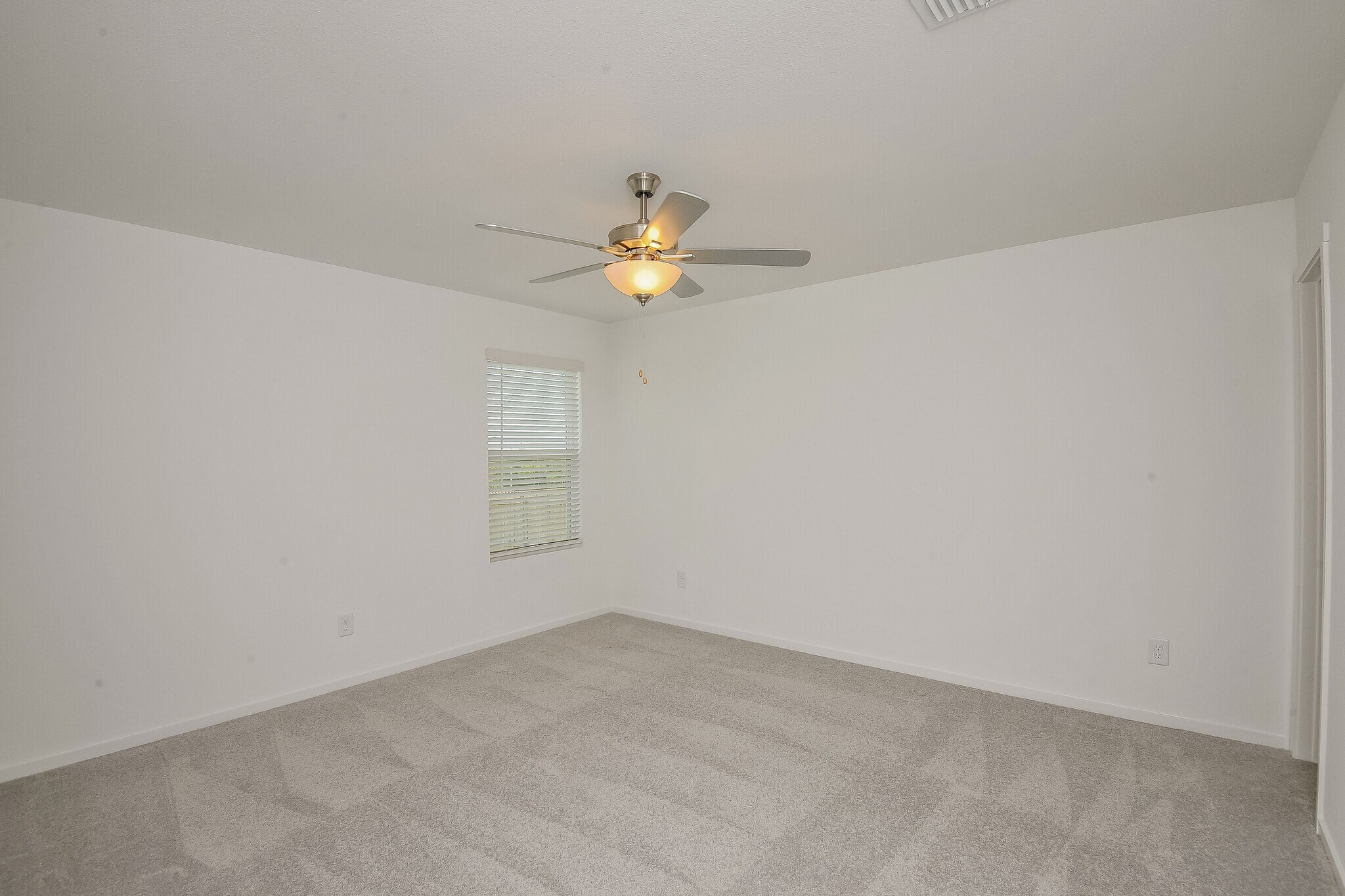 Building Photo - 10136 Dalgreen Cir