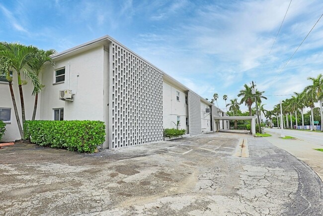 Building Photo - Ben Mar 2590-105