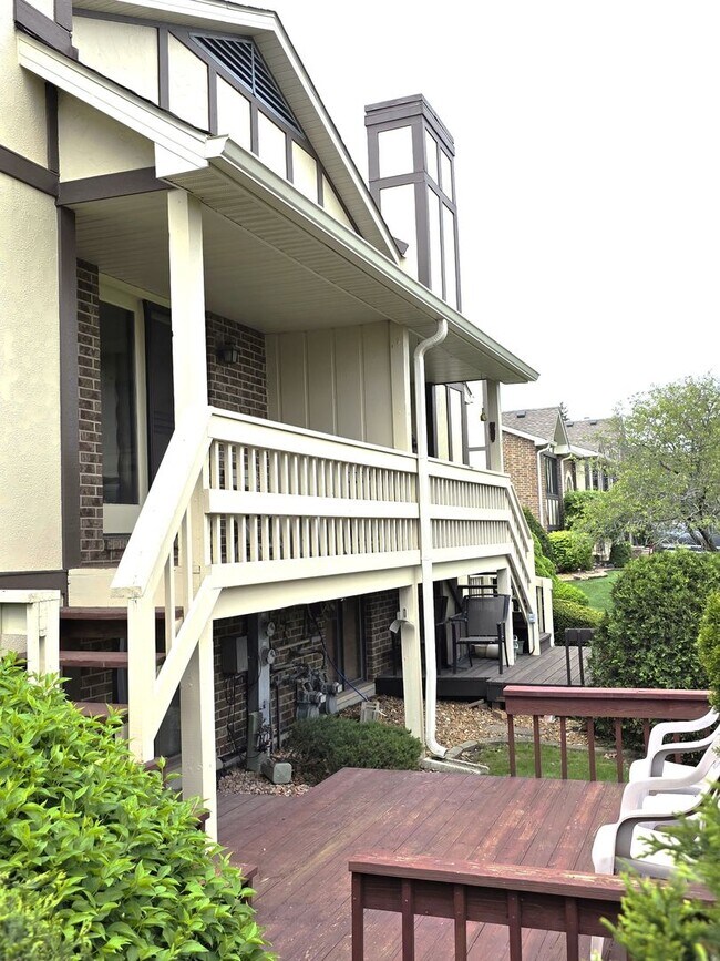Building Photo - 9234 Windsor Pkwy