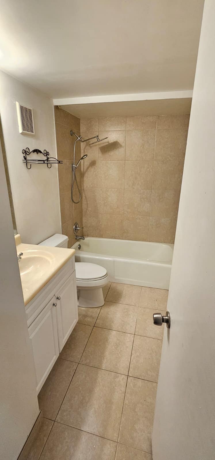 Building Photo - 1017 NW 124th Ave