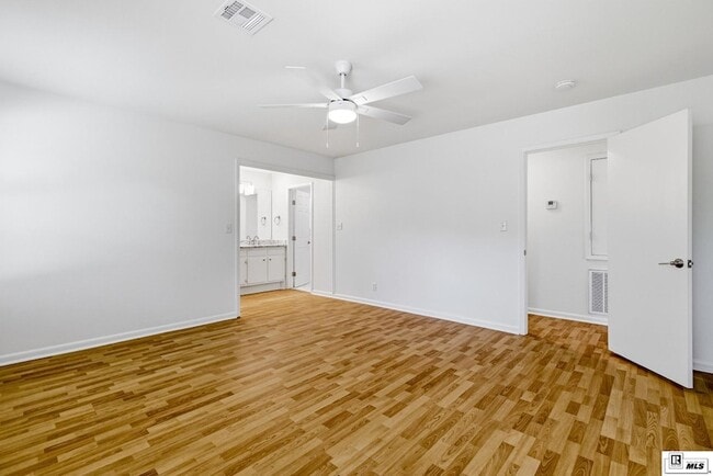 Building Photo - 203 Dupont Dr