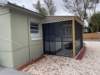 Building Photo - 11115 Hannaway Dr