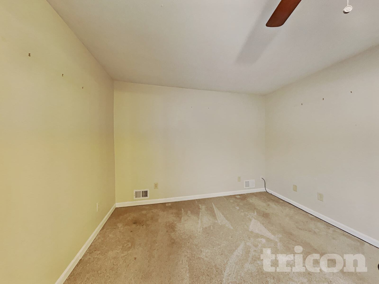 Building Photo - 832 S Deshon Rd