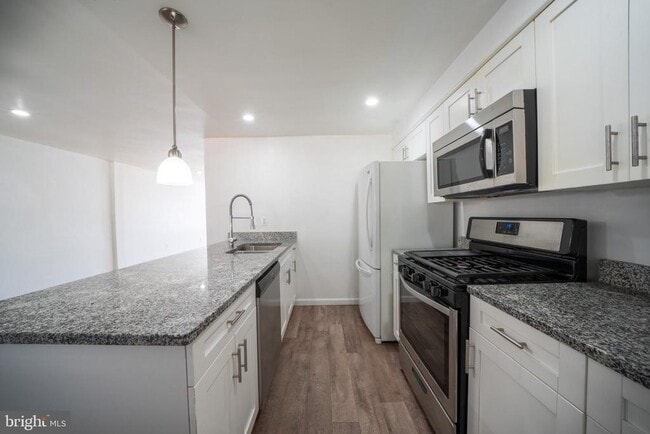 Building Photo - 3167 Ryerson Cir