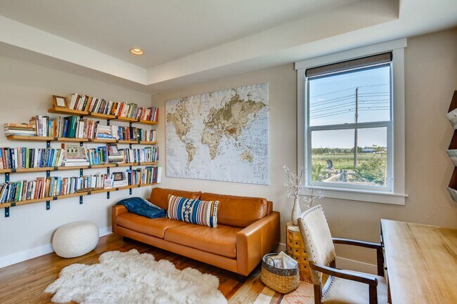 Building Photo - Spacious 5 BDR Family Home in Niwot