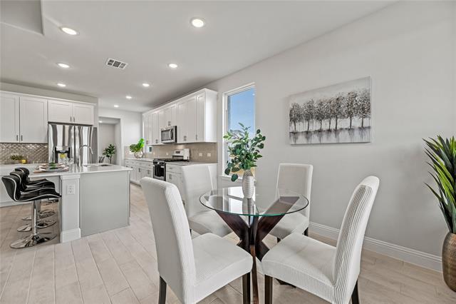 Building Photo - 1621 Barnwood Trce