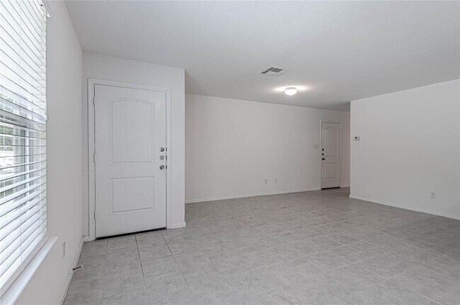 Building Photo - 26688 Pools Creek Dr