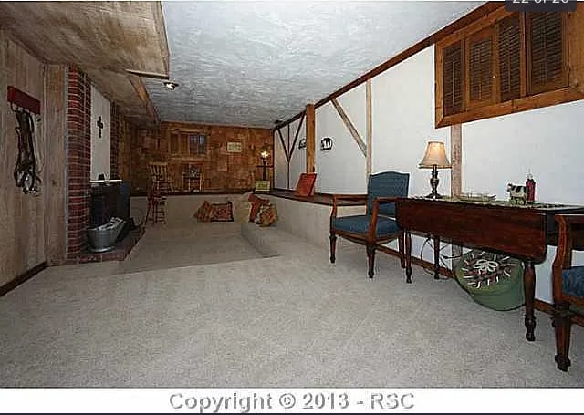 Building Photo - 3819 Midsummer Ln S