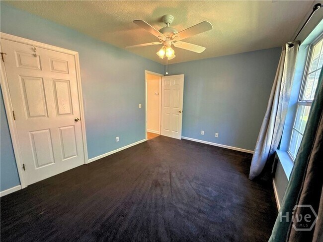 Building Photo - 144 Mills Run Dr