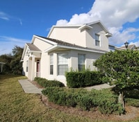 Building Photo - Spacious 3-Bedroom Townhome Riverview