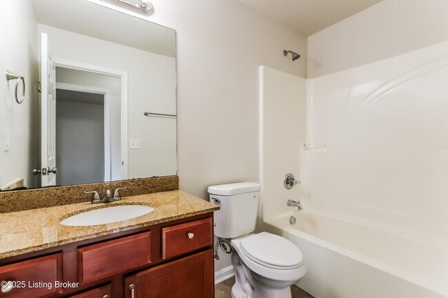 Building Photo - 11601 Top Walnut Loop