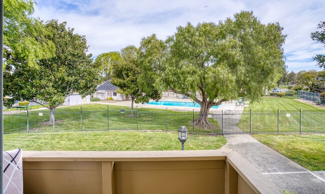 Building Photo - 4252 Comet Cir