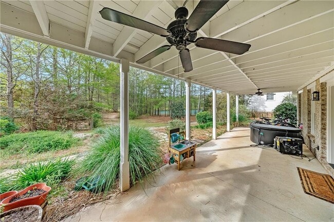 Building Photo - 1000 Loliver Ln