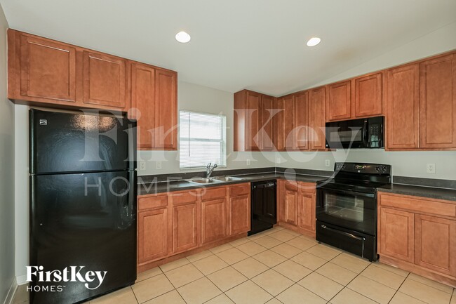 Building Photo - 11412 Flora Springs Dr