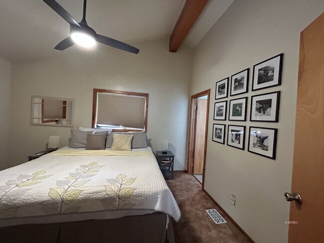 Building Photo - Solar 3 Bd/ 2 Ba. Single-Family Home Rental