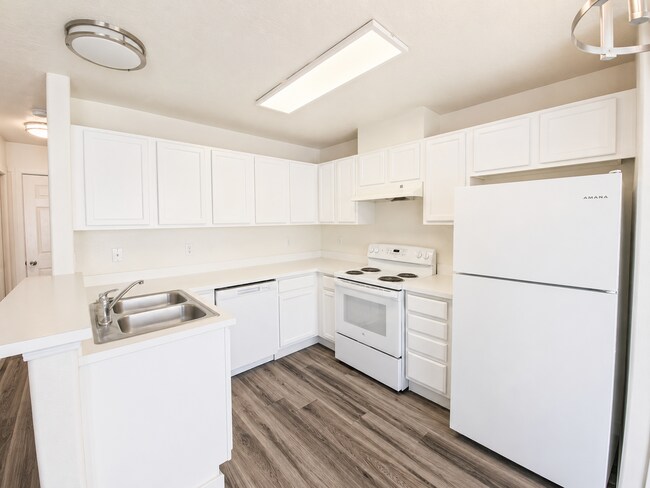 Building Photo - 2835-2839 N 14th Place