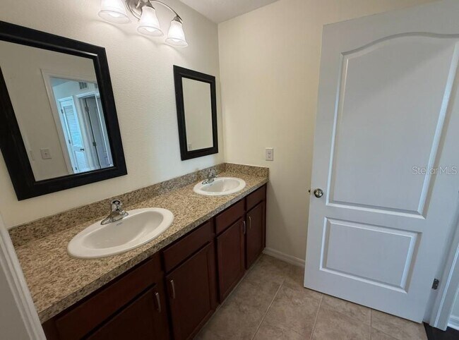 Building Photo - 6223 35th Ct E