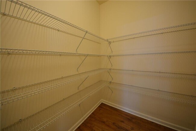 Building Photo - 2119 Baywood Tree Ln SW