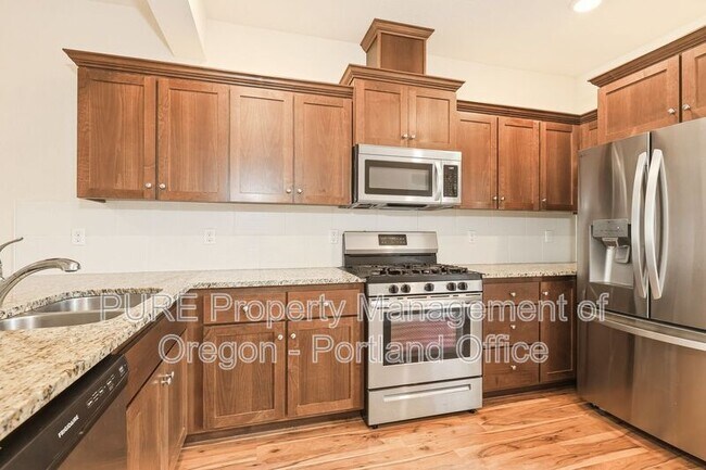 Building Photo - 6714 NW 158th Ave