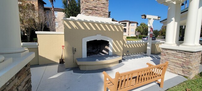 Building Photo - Comfortable and Spacious 3 bedroom 2 Bath ...