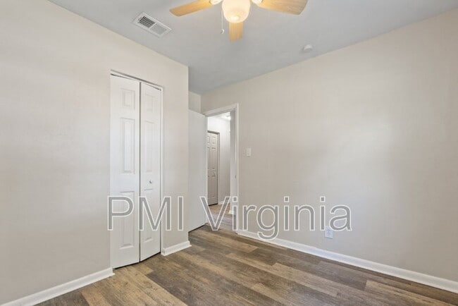 Building Photo - 336 Dodge Dr
