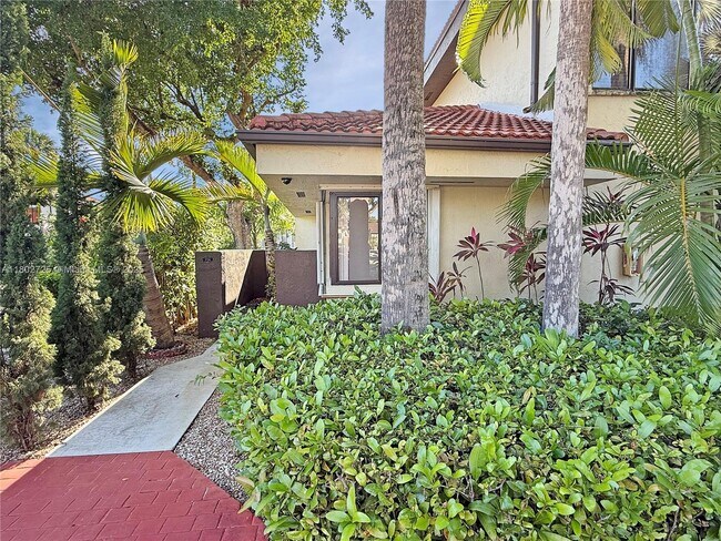 Building Photo - 9766 SW 138th Ave
