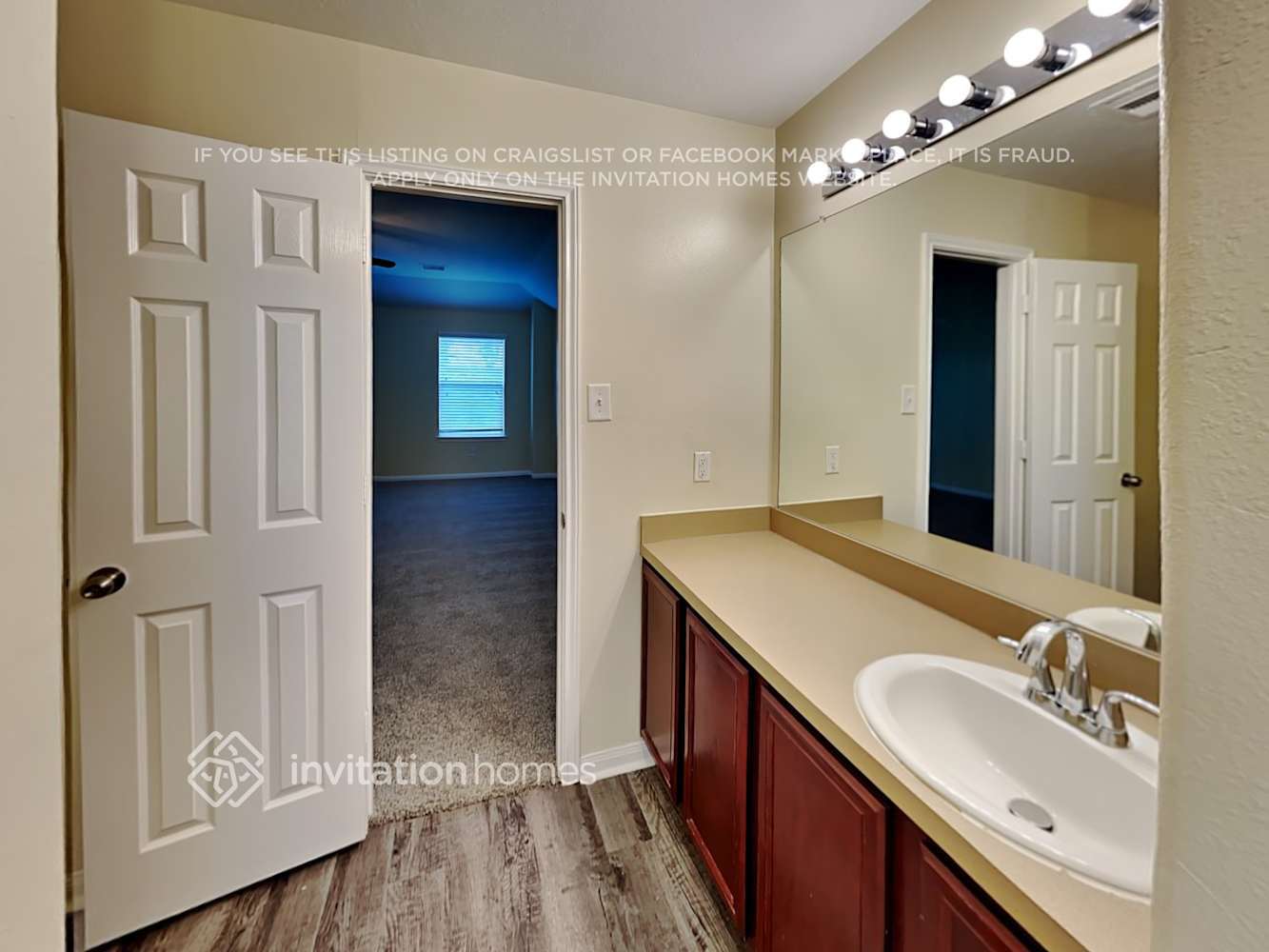 Building Photo - 8670 Chaletford Dr