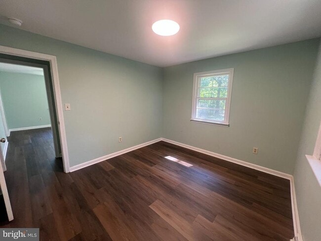 Building Photo - 3520 Loren Dr