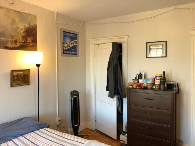 Building Photo - 76 Babcock St