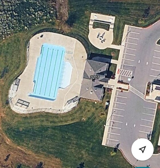 Building Photo - 3717 Clementine Ln