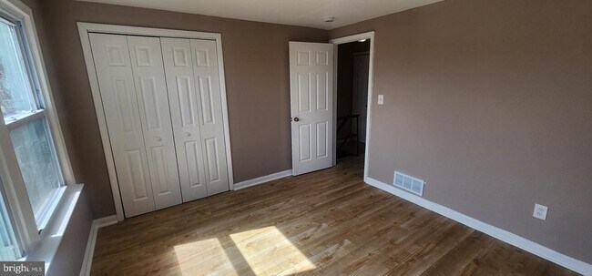 Building Photo - 7915 Eastdale Rd