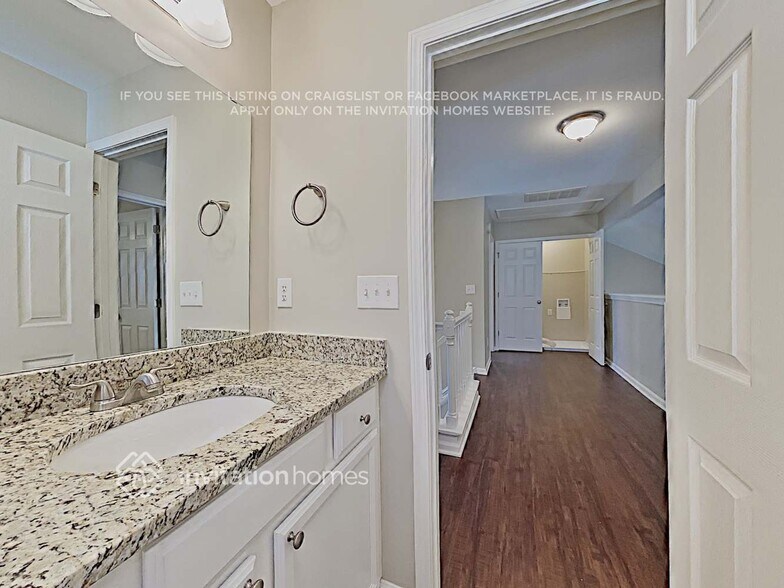 Building Photo - 9203 Darbyshire Pl