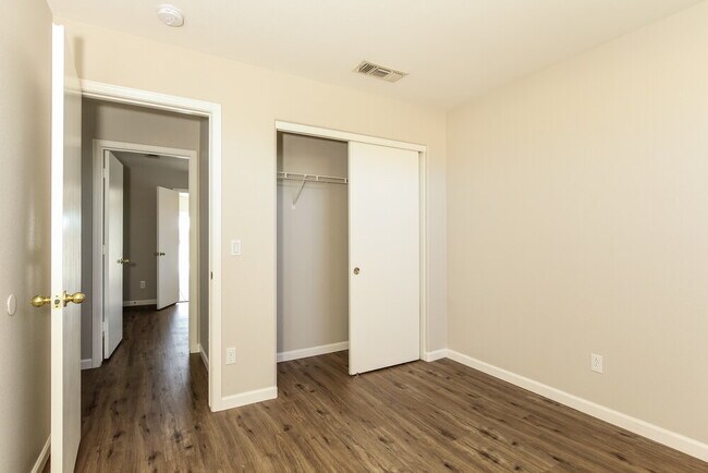 Building Photo - 11257 Eden McKenzie Cir