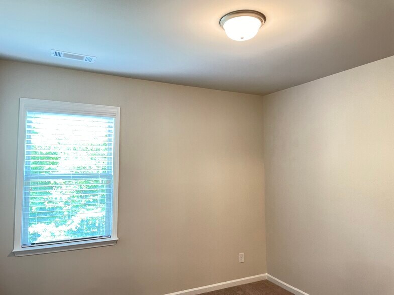 Building Photo - 5975 Stargazer Way