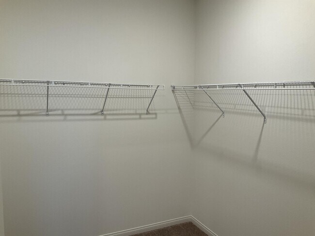 Building Photo - 8957 Lucky Crest St