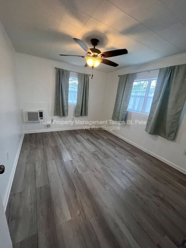 Building Photo - 6900 Miami St