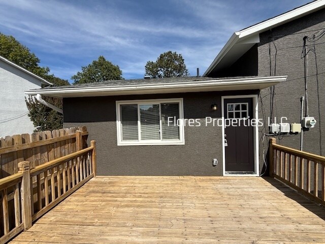 Building Photo - 1413 Cranwood Dr