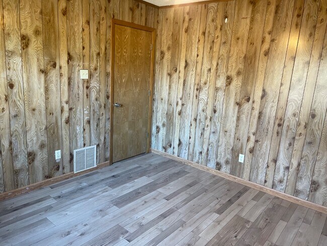 Building Photo - 2870 Fm 2659