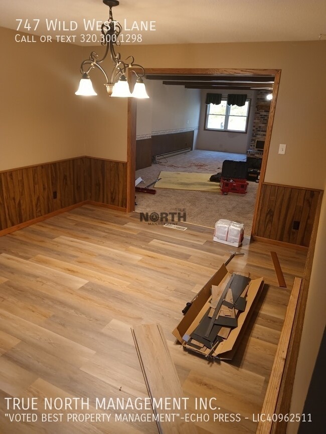 Building Photo - 747 Wild W Ln SW