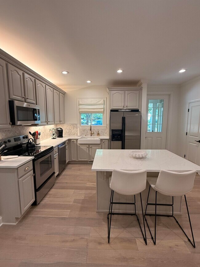 Building Photo - 1140 Starboard Dr