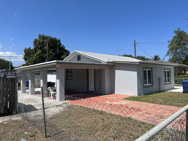 Primary Photo - 2379 NW 102nd St