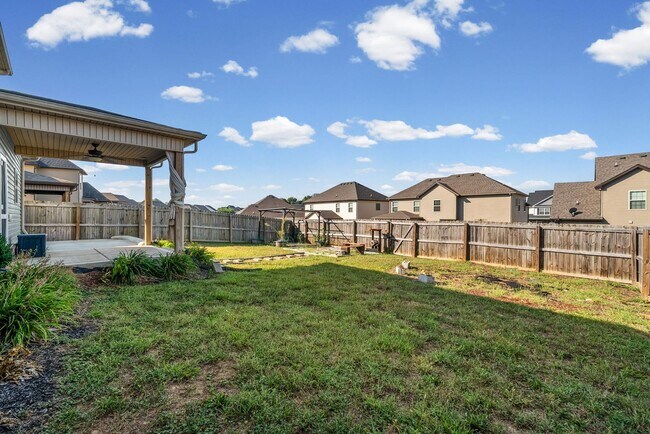 Building Photo - 1378 Dan Brown Dr