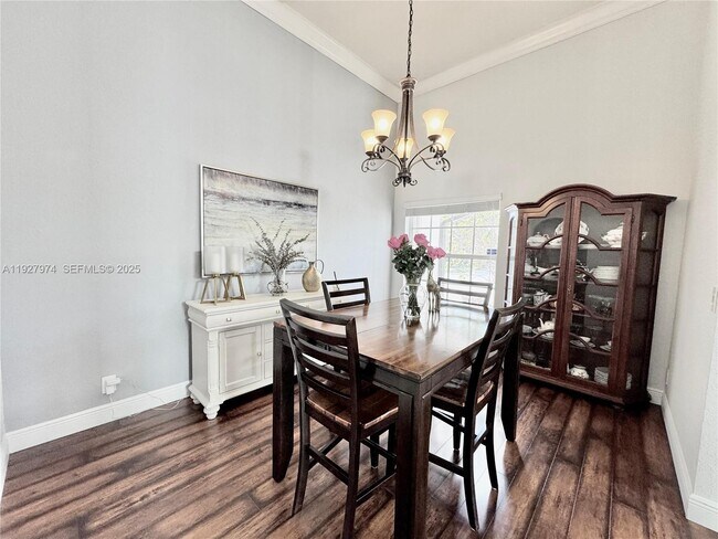 Building Photo - 19754 Dinner Key Dr