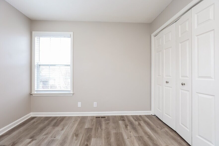 Building Photo - 1505 Brass Oak Trace