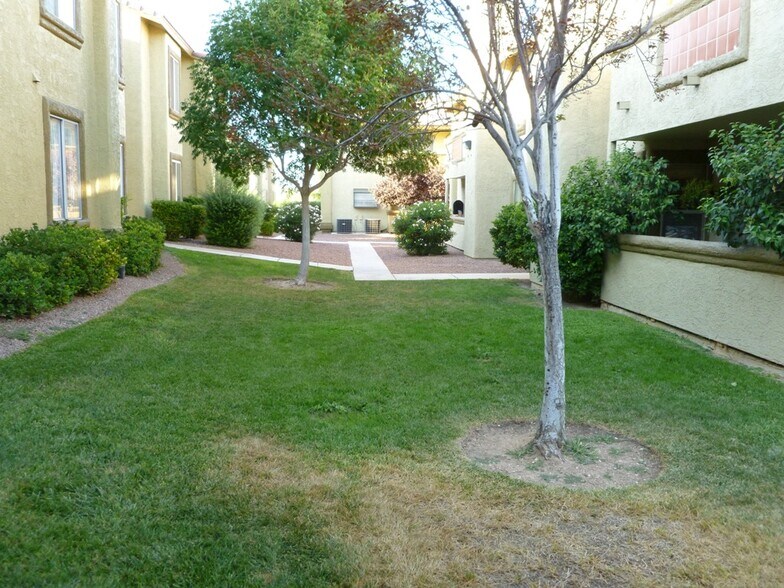 Building Photo - 7300 Pirates Cove Rd