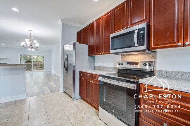 Building Photo - 4902 Lake Palmetto Ln